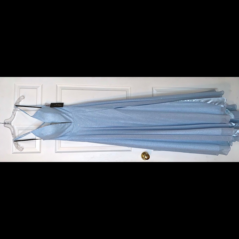 BRAND NEW prom dress from “All that Glitters”